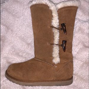 Tall Ugg look alike boots !